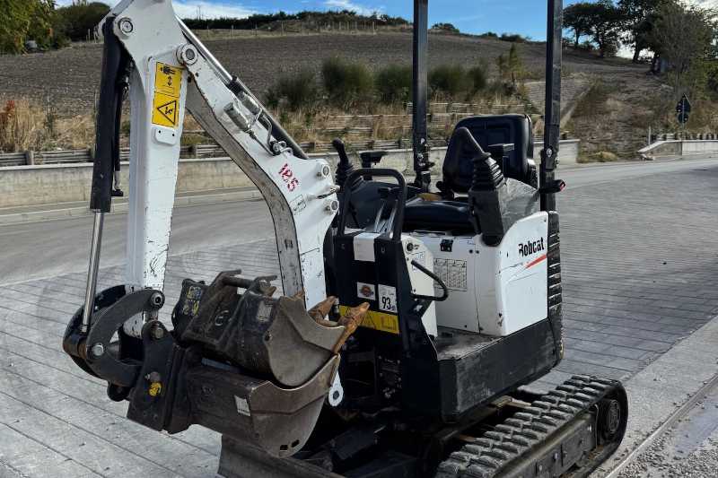 OmecoHub - Immagine BOBCAT E10Z